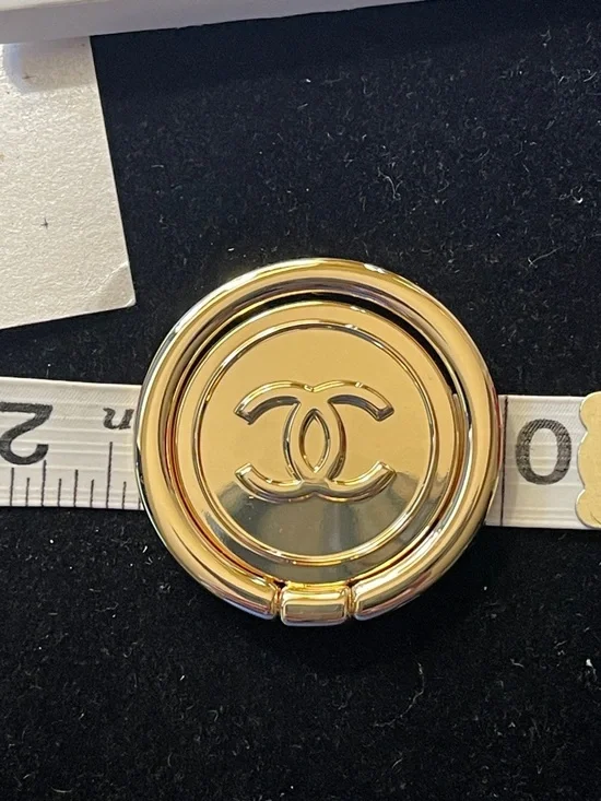 CHANEL Beauty Beaute Gold Phone Finger Ring Holder VIP Gift Accessory New in box - Picture 7 of 7